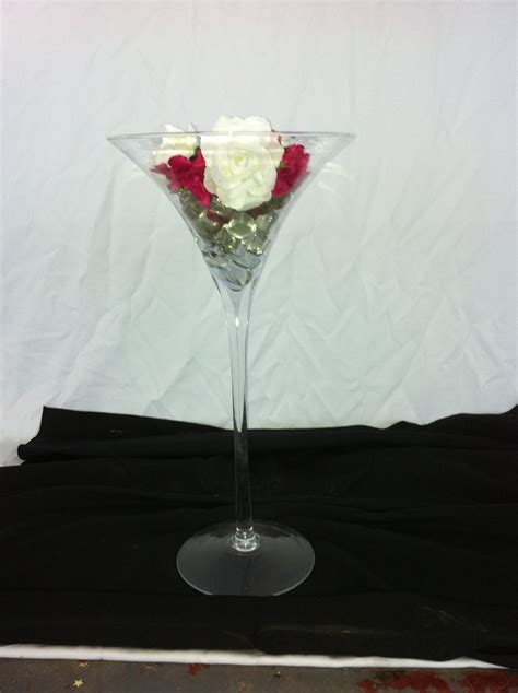Roses Are Red These Gorgeous Flowers In A Giant Martini Glass As Table Centres Event Table