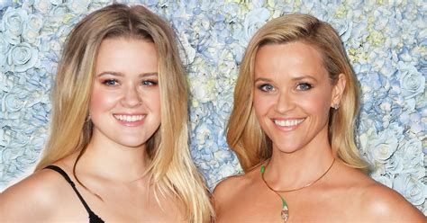 Reese Witherspoons Daughter Ava Phillippe Dorm Decor