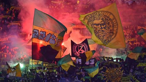 Coupe De France Les Groupes De Supporters Du Fc Nantes Taclent La