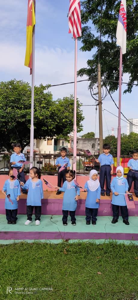 Fariza Sambut Kemerdekaan Di Sekolah Tabika Ceritera Si Gadis Biru