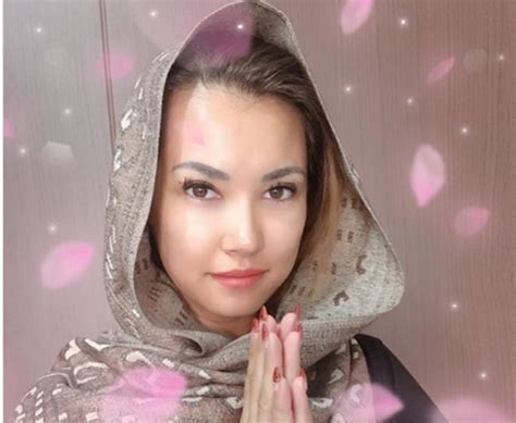 Beri Ucapan Selamat Ramadhan Penampilan Maria Ozawa Mengejutkan
