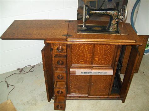 1920 Singer Sewing Machine And Parlor Cabinet Model 66 Antique