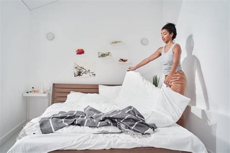 Five Benefits To Making Your Bed Every Morning The Clean Haven