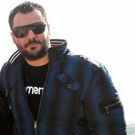 .αντ1 κύπρου στον alpha για να παρουσιάσει τη μεσαιωνική κωμωδία «παραμύθι. greekyman - YouTube