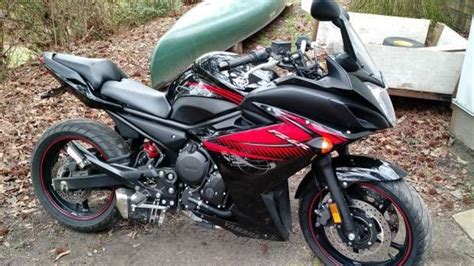 2012 Yamaha FZ6R Black/Red Custom Exhaust, Fender Eliminator