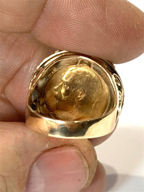 Superb Antique 22ct Gold George V Half Sovereign Ring Dated 1913