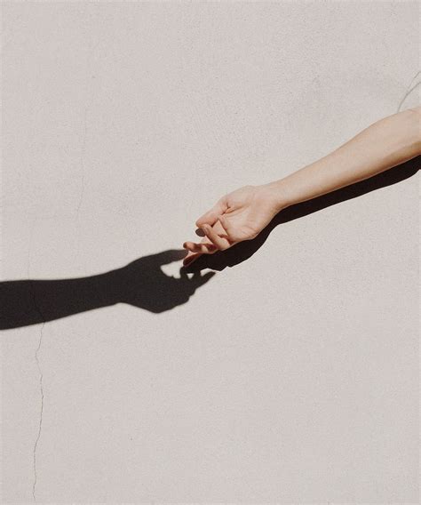 Couple Holding Hands Aesthetic Wallpaper Img Nu