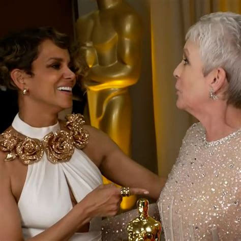 Video Jamie Lee Curtis Shares Sweet Moment With Halle Berry Backstage