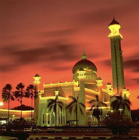 Places bandar seri begawan, brunei religious center masjid omar ali saifuddien brunei. Sultan Omar Ali Saifuddien Mosque - Bandar Seri Begawan
