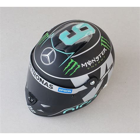 New mercedes a45 amg tv commercial with lewis hamilton 2013. Casque 1/2 Nico Rosberg F1 2015 Schuberth - Miniatures ...