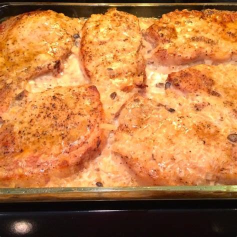 You don't have to spend hours in the kitchen to prepare pork chops with cream of mushroom soup. Mushroom Sauce Baked Pork Chops Photos - Allrecipes.com