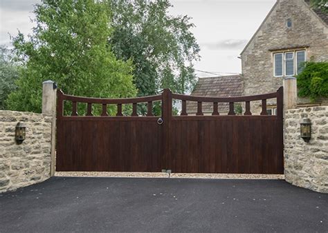 Mells Driveway Gates Rob Goddard Fencing And Agricultural Supplies