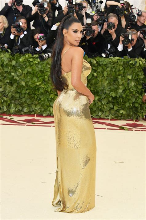 But it is not the evaluation of kardashian's met gala outfit as being in step with the spectacle's theme, camp: Kim Kardashian - MET Gala 2018
