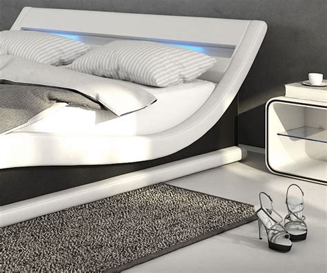 Traumhafter schlafkomfort und luxus pur! Bett Belana Weiss Schwarz 140x200 cm mit LED Beleuchtung ...