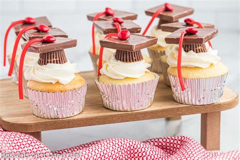 Graduation Cupcakes Desserts On A Dime