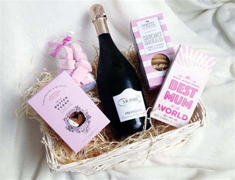 If you don't have an idea for mother's day, or even if you've got too many, a hamper or gift set is the perfect way to spoil mum with a variety of goodies. Hamper.com Mother's Day Hampers - Best Mum Luxury Hamper ...