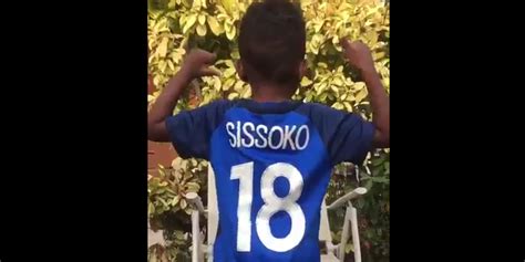 Video Portugal France Le Fils De Sissoko à Fond Derrière Son Père