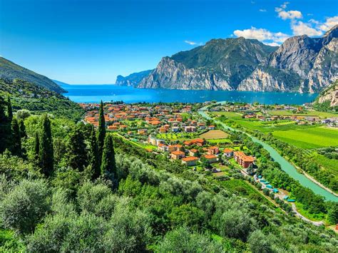 10 Breathtaking And Beautiful Northern Italian Cities And Towns Solosophie