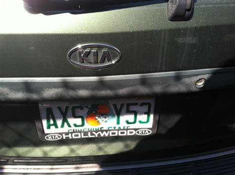 The included photos show the car in ebony black paint but seven other hues are available. 2004 Kia Sorento Interior And Exterior Paint Faded, Rust ...