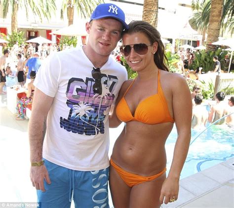 Coleen And Wayne Rooney Get Hot And Heavy With Some Pool Pda In Vegas Daily Mail Online
