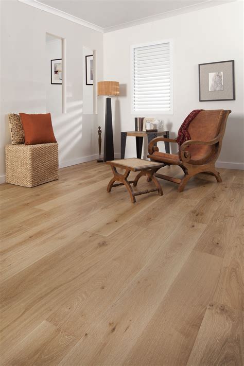 Explore The Beauty Of French Oak Laminate Flooring Flooring Designs