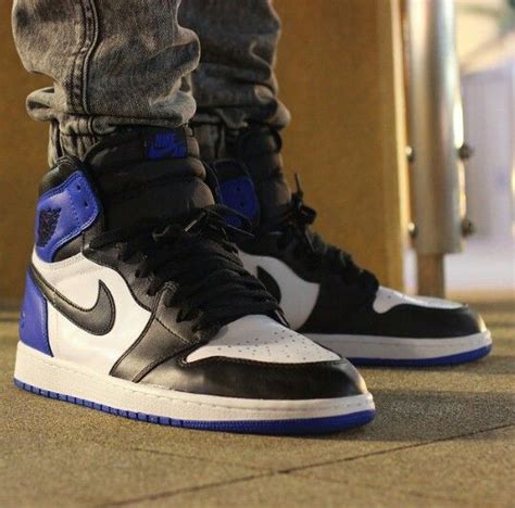 The travis scott x fragment x air jordan 1 high og. Fragment Design x Air Jordan 1 | Air jordans, Sneakers men ...
