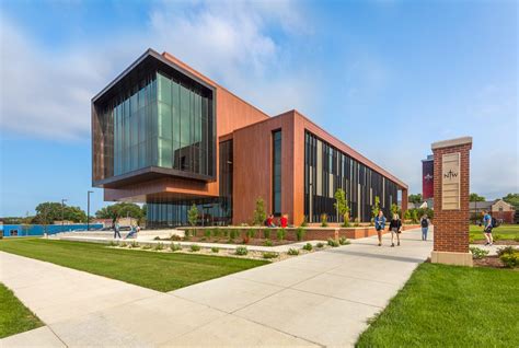 Northwestern College Sciences Building Engineering Design Associates Inc