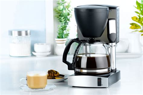 5 Ways To Clean Your Coffee Maker A Cleaning Experts Methods