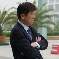 강민수(姜敏壽, 1986년 2월 14일 ~ )는 대한민국의 축구 선수로서 포지션은 수비수이다. 비비디부 강민수 대표의 경력, 학력 정보