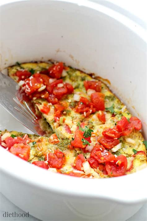 Quick to cook, for breakfast, lunch or supper, this satisfying healthy omelette contains two of your daily servings of veggies, plus filling protein from the eggs. Slow Cooker Veggie Omelette Recipe | Diethood