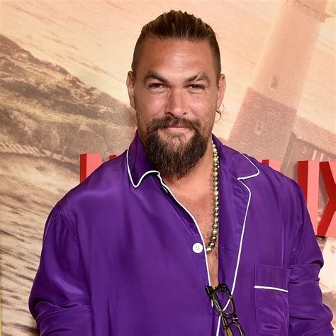 jason momoa strips down to his hawaiian malo in must see interview