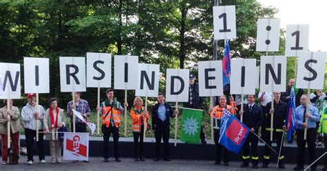 Habe mir dazu mal die besoldungstabelle angesehen und den nettorechner verwendet ; ver.di - Besoldung: Abgeordnetenbezüge in NRW steigen um 1 ...
