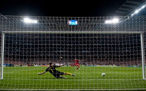 Das Mit Alaba Tut Mir In Der Seele Weh Fc Bayern