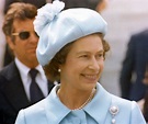 Pin en Queen Elizabeth in Blue