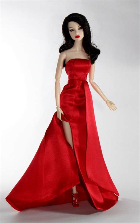 Agnes In Red Dress Barbie Doll Dress Up Dolls Vintage Barbie Dolls Orange Outfits Fashion