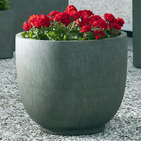 Unique Extra Large Outdoor Planters For Sale For Your Cozy Landscaping