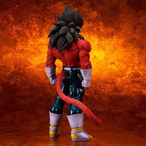 Figura de vegeta en fase super saiyan 4 inspirada en dragon ball gt. Dragon Ball GT - La figura gigante de Vegeta en Super ...