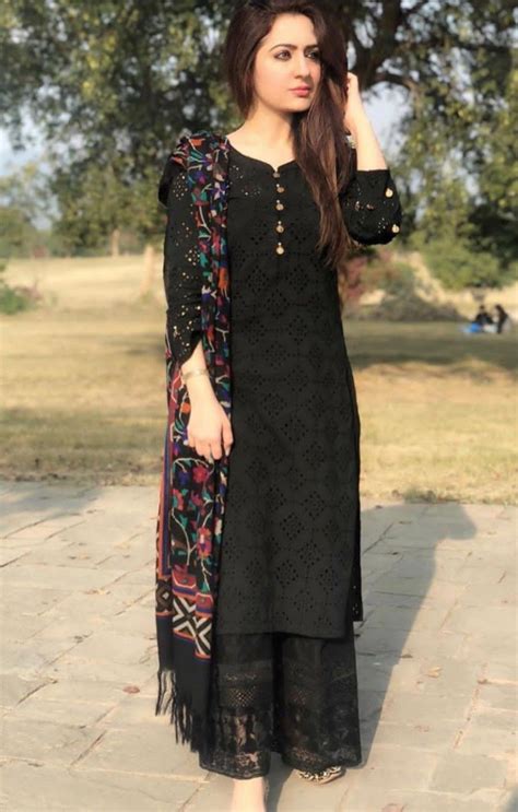 Simple Black Dresses For Girls Pakistani Pakistani Wedding Dresses