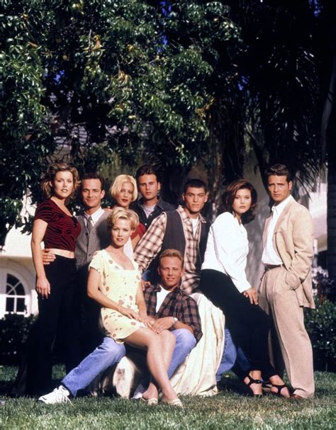 Beverly Hills 90210 Cast Jennie Garth Beverly Hills 90210 Gwen Stefani Steve Sanders Jason