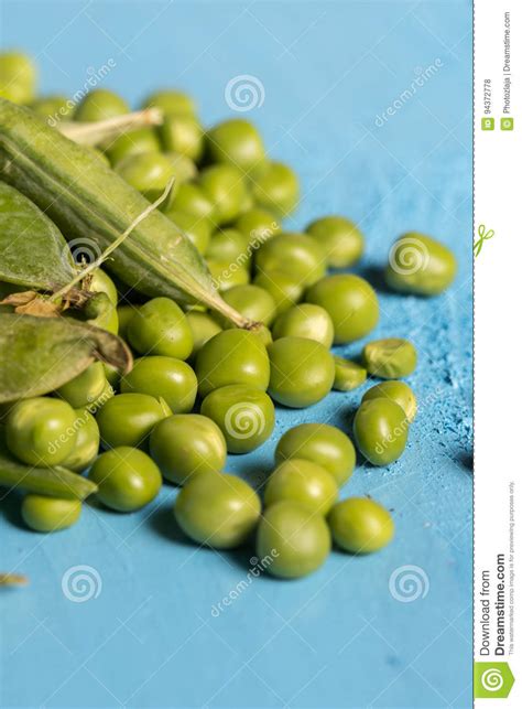 Flat Lay Pile Of Fresh Green Peas Closeup Macro Stock Photo Image Of