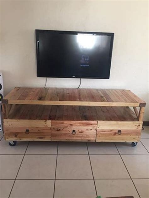 wooden pallet rustic tv stand pallet ideas