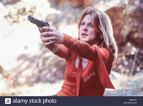 Nastassja kinski hatırına izlenebilir, yoksa boş. Cold Heart Stock Photos & Cold Heart Stock Images - Alamy