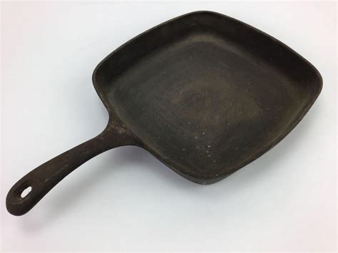 Vintage Griswold 55 B Square Cast Iron Skillet