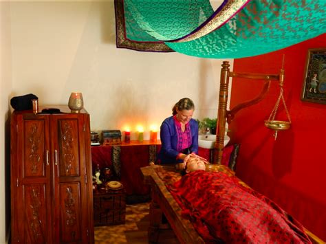 Ayurvedic Clinic Ayurvedic Wellness Centre In Melbourne Women Buddha