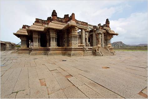 12 Famous South Indian Temples Indians Must Visit In 2023