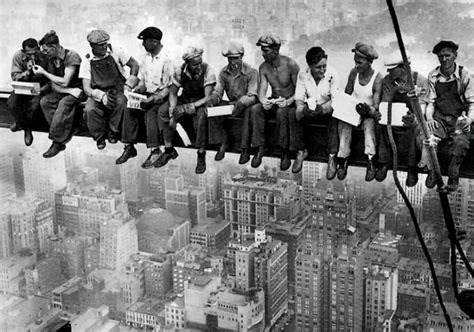 Vintage Construction Workers Rca Building At Rockefeller Center In 1932