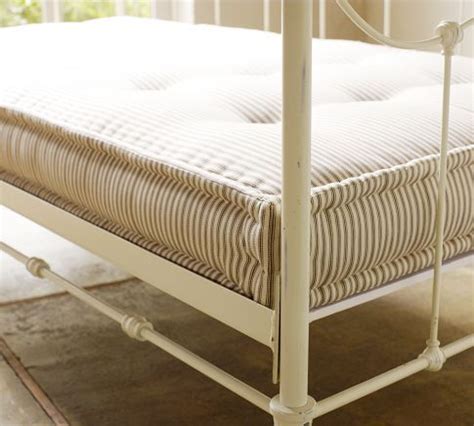 The bed also includes two storage drawers that can be accessed when the bed is not extended or when extended. Upholstered Daybed Mattress in 2021 | Upholstered daybed ...