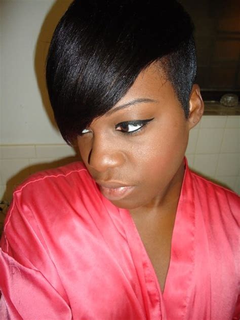 Wrapping your hair at night is relatively easy, especially if you have short hair. Wrap It Up In Style: Silky Wraps Hair Wrap Review