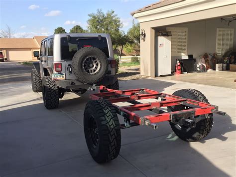 Chris's modified Harbor Freight frame getting the final touches. His