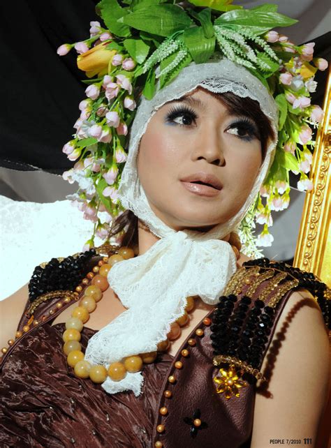 Myanmar Actress Eaindra Kyaw Zin With Beautiful Brown Long Dress